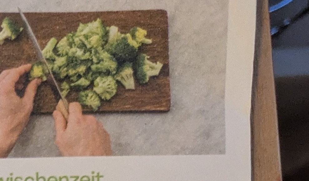 Step: Einen großen Topf mit reichlich heißem Wasser...