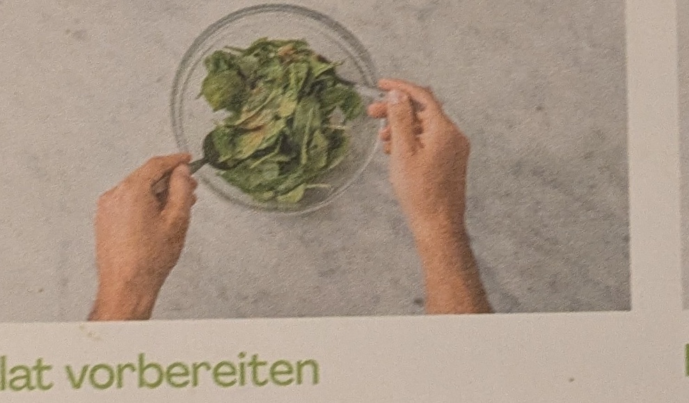 Step: Limette heiß abwaschen, Schale der Limette fein...